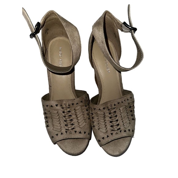 Marc Fisher tan wedge sandals size‎ 7 - Picture 1 of 7